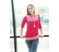 Venta de Blusa bordada de Flores Talla S - LM Karishma en Panamá. A sólo $25. Entrega gratis. Garantía Mercologo.