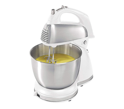 Venta de BATIDORA DE PEDESTAL  6 VELOCIDADES | COLOR BLANCO/CROMADO | HAMILTON BEACH en Panamá. A sólo $49.99. Entrega gratis. Garantía Mercologo.