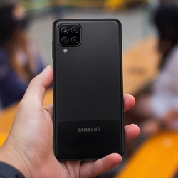 Venta de Samsung Galaxy A12 en Panamá. A sólo $170. Entrega gratis. Garantía Mercologo.