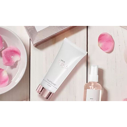 Venta de Cleanser Facial de Infusión de Rosas en Panamá. A sólo $8.99. Entrega gratis. Garantía Mercologo.