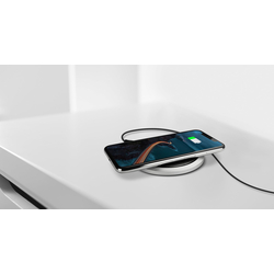 Venta de Klip Xtreme Wireless Charger Pad /Carga rápida en Panamá. A sólo $27.99. Entrega gratis. Garantía Mercologo.