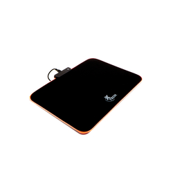 Venta de Xtech mouse pad con LED de 7 colores Gaming en Panamá. A sólo $25.99. Entrega gratis. Garantía Mercologo.