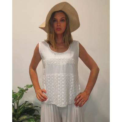 Venta de Blusa de algodón Español - LM Karishma en Panamá. A sólo $25. Entrega gratis. Garantía Mercologo.