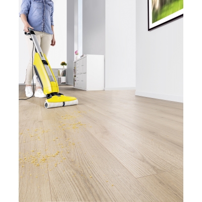 Venta de FREGADORA DE SUELO FC 5 | KARCHER en Panamá. A sólo $289. Entrega gratis. Garantía Mercologo.